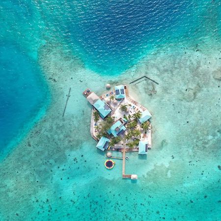 King Lewey'S Island Resort Placencia Екстериор снимка