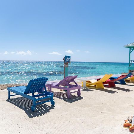 King Lewey'S Island Resort Placencia Екстериор снимка