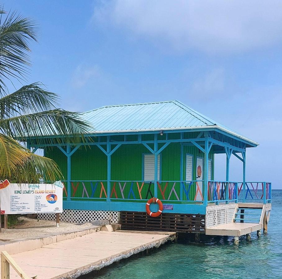 King Lewey'S Island Resort Placencia Екстериор снимка