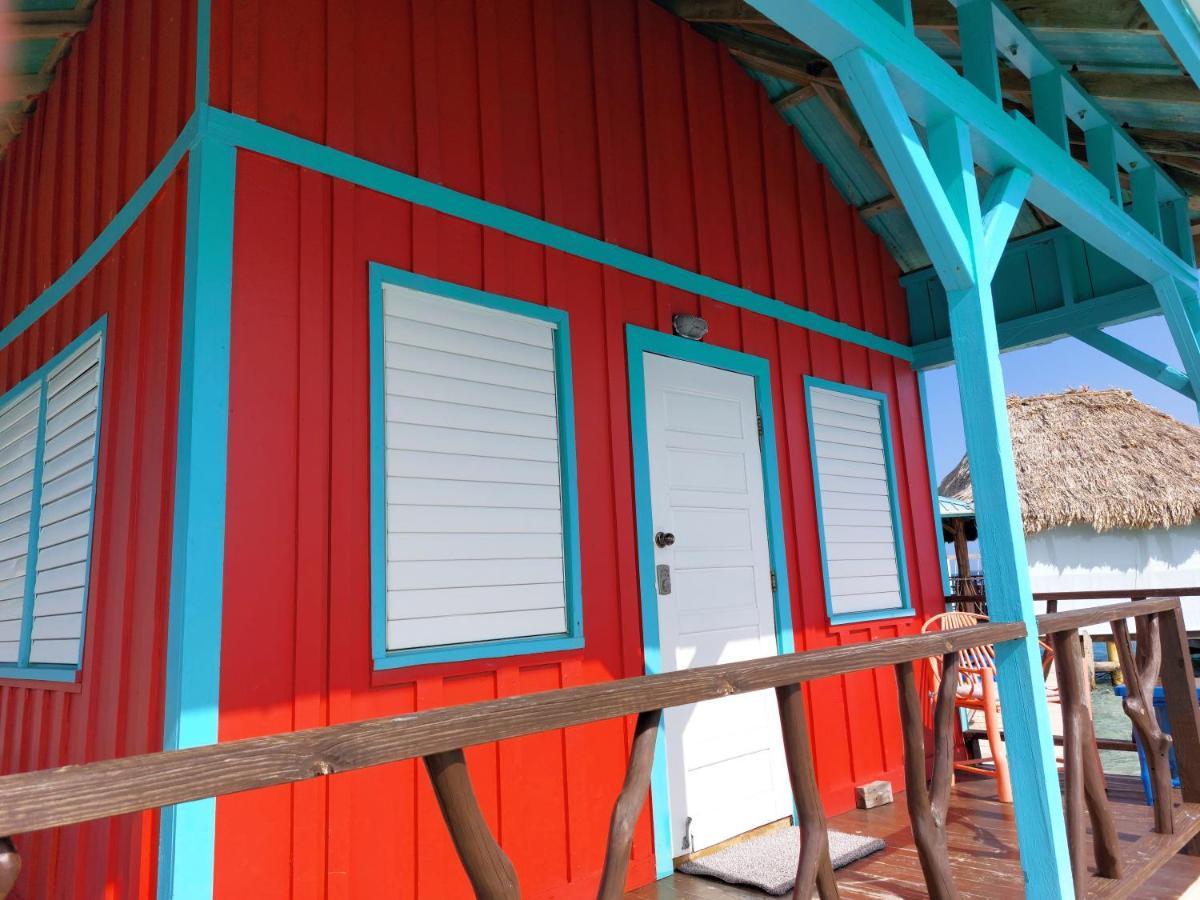 King Lewey'S Island Resort Placencia Екстериор снимка