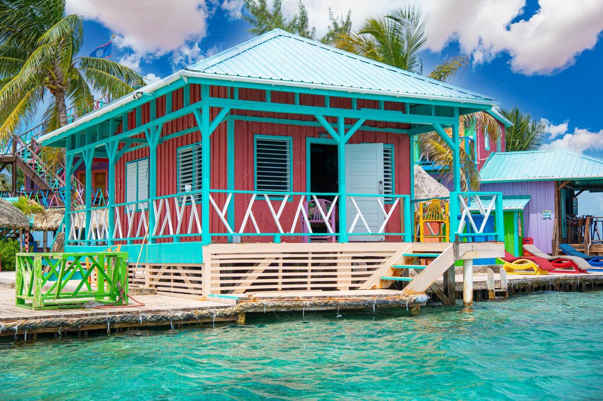 King Lewey'S Island Resort Placencia Екстериор снимка