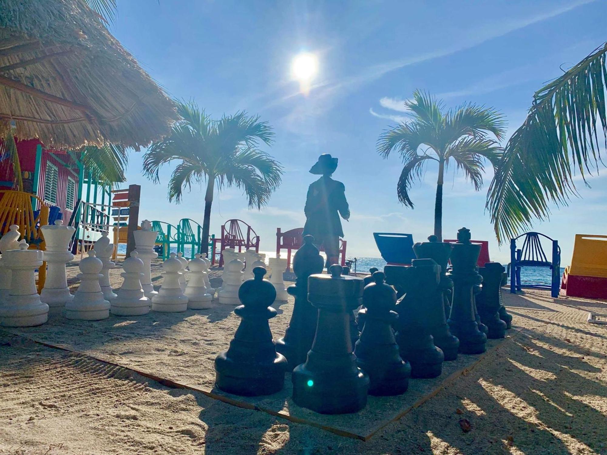 King Lewey'S Island Resort Placencia Екстериор снимка